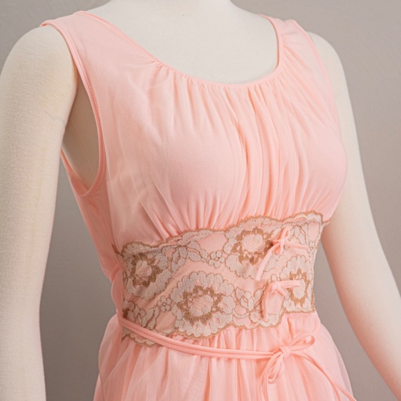 Lovely Vintage Pink 60s Empire Waisted Double Layer Nylon Nightgown, Lace Waist - Picture 2 of 3